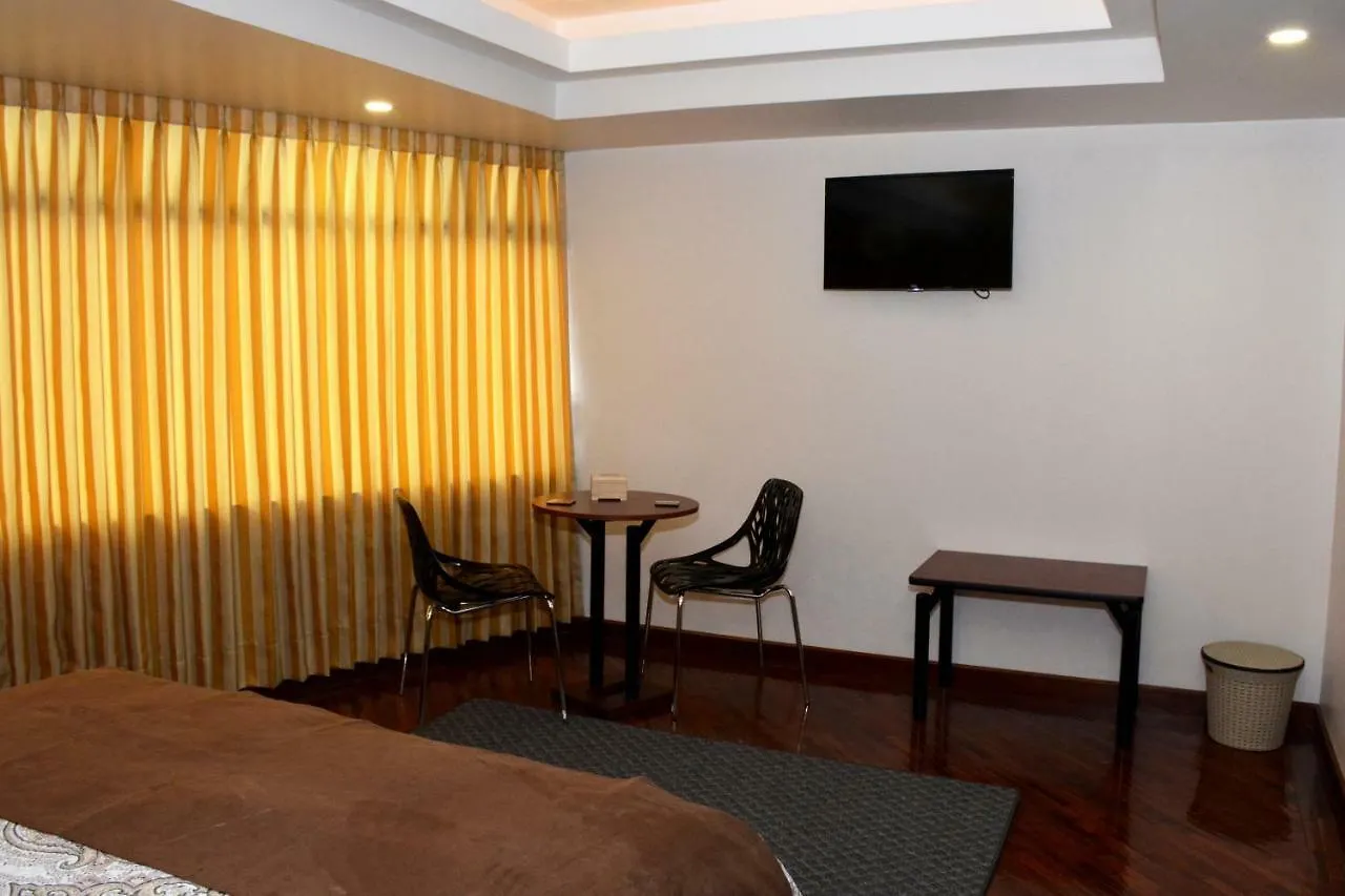 Los Angeles Stay Inn Quito 2*,